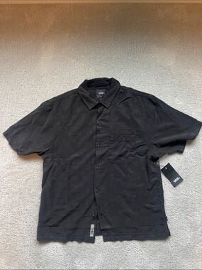 Vans Black Short-Sleeve Casual Button-Down Shirt